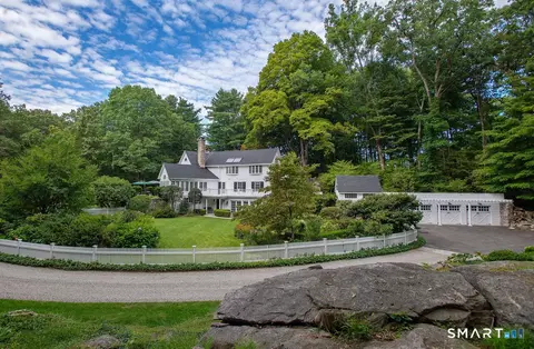 13 Lakeside Dr, Stamford, CT 06903