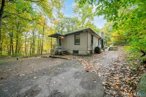 815 Cheyenne Rd, Watertown, CT 06795