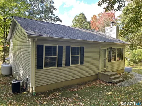 2 Haviland Rd, New Milford, CT 06776