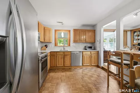 Kitchen - 19 Willow Run, Brookfield, CT 06804 photo 1 of 3