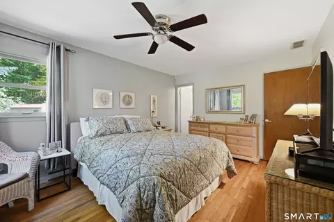 Bedroom - 19 Willow Run, Brookfield, CT 06804 photo 2 of 3