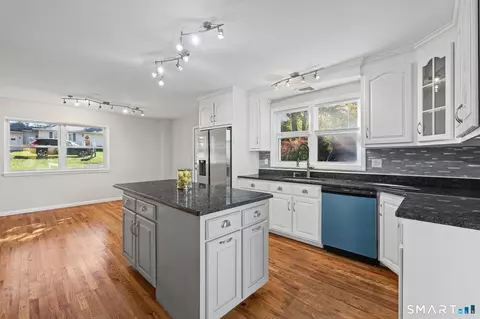 Kitchen - 42 View Dr, Thomaston, CT 06787 photo 1 of 3