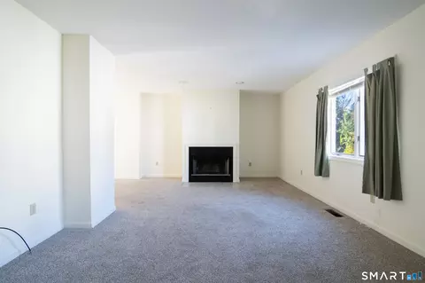 Living - 604 Whetstone Mls #604, Killingly, CT 06241 photo 2 of 4