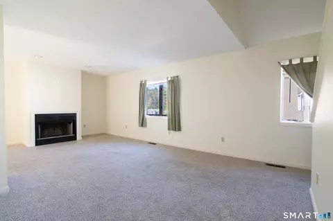 Living - 604 Whetstone Mls #604, Killingly, CT 06241 photo 1 of 4