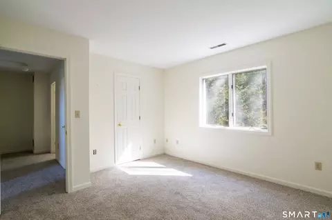 Bedroom - 604 Whetstone Mls #604, Killingly, CT 06241 photo 5 of 5