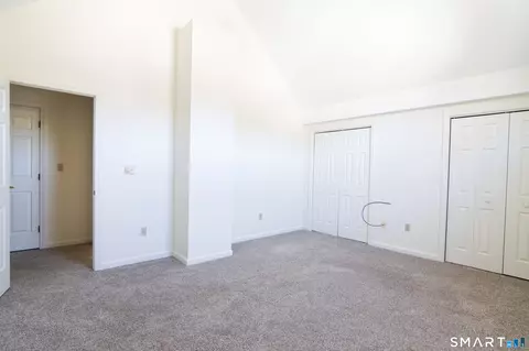 Bedroom - 604 Whetstone Mls #604, Killingly, CT 06241 photo 3 of 5