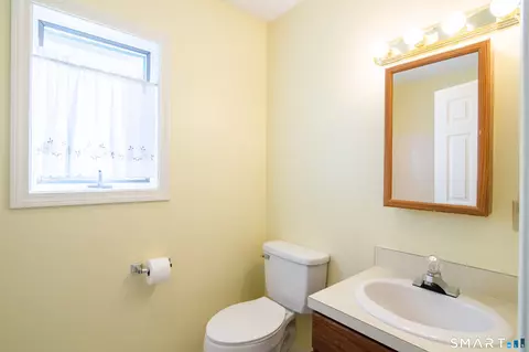 Bath - 604 Whetstone Mls #604, Killingly, CT 06241 photo 3 of 4