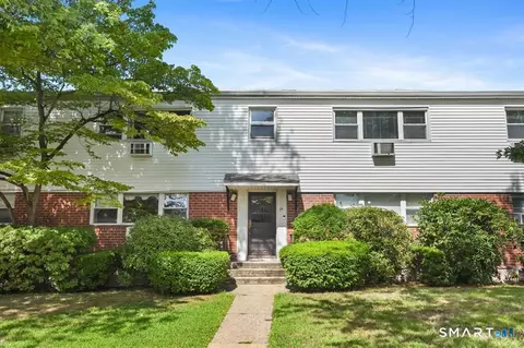 15 Cherry Hill Dr #2A, Bridgeport, CT 06606