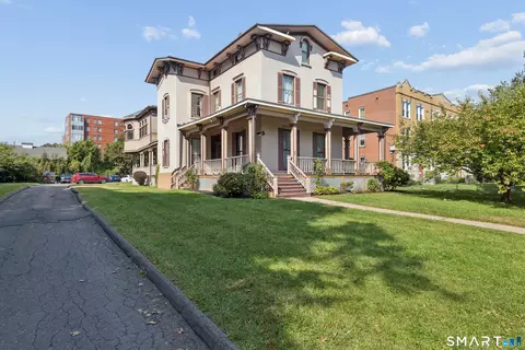 27 Charter Oak Pl #C, Hartford, CT 06106