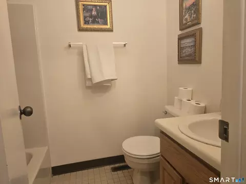 Bath - 365 Mather St #208, Hamden, CT 06514 photo 1 of 4