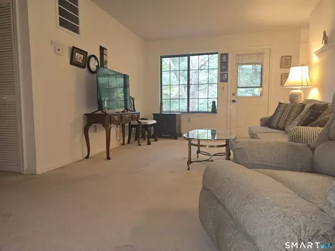 Living - 365 Mather St #208, Hamden, CT 06514 photo 1 of 4