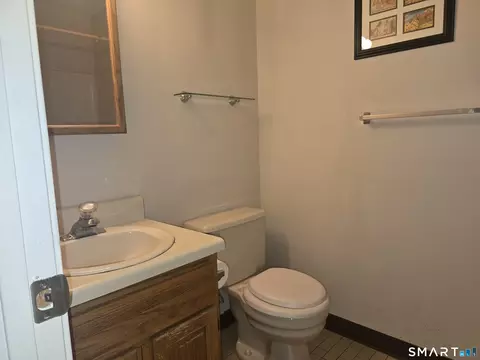 Bath - 365 Mather St #208, Hamden, CT 06514 photo 3 of 4