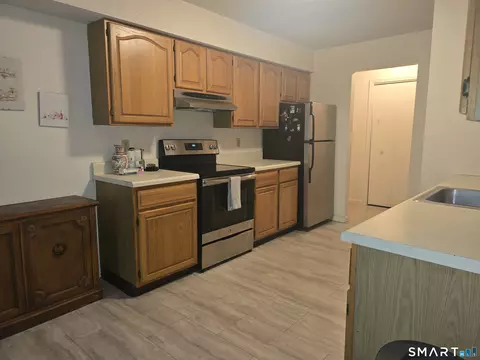 Kitchen - 365 Mather St #208, Hamden, CT 06514 photo 3 of 3