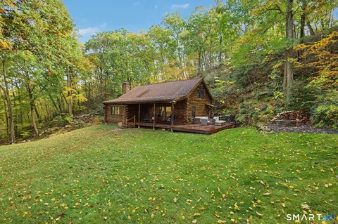 108 Shortwoods Rd, New Fairfield, CT 06812