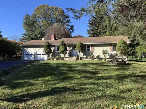 60 Round Hill Ter, Milford, CT 06461