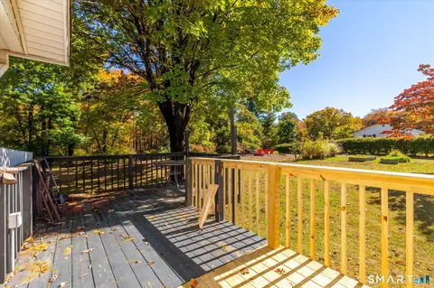 Exterior - 144 Pickett Rd, Plainfield, CT 06374 photo 7 of 10