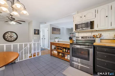 Kitchen - 144 Pickett Rd, Plainfield, CT 06374 photo 3 of 3