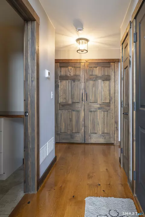 Entry Way - 597 E Thompson Rd, Thompson, CT 06277 photo 4 of 5
