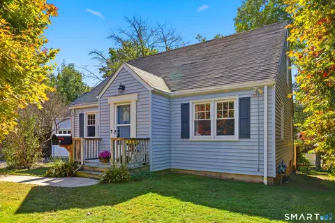 65 Bellmere Ave, Stamford, CT 06906