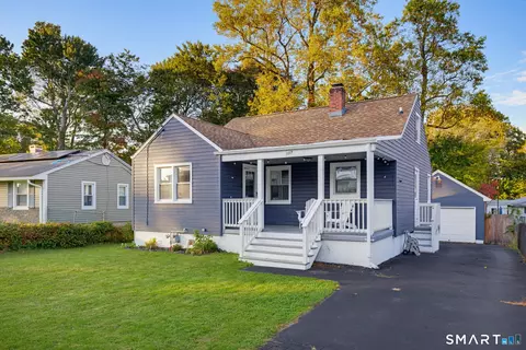 107 Botsford Ave, Milford, CT 06460