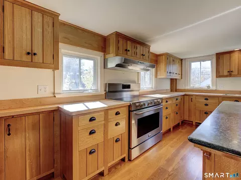 Kitchen - 41 W Morris Rd, Bantam, CT 06750 photo 2 of 4