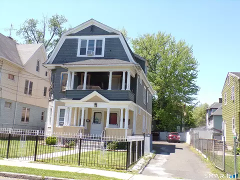 33-35 Magnolia St, Hartford, CT 06112