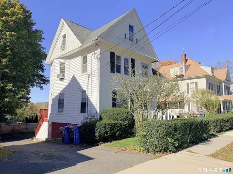 143 Elm St, Meriden, CT 06450