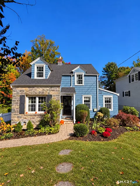 1664 Melville Ave, Fairfield, CT 06825