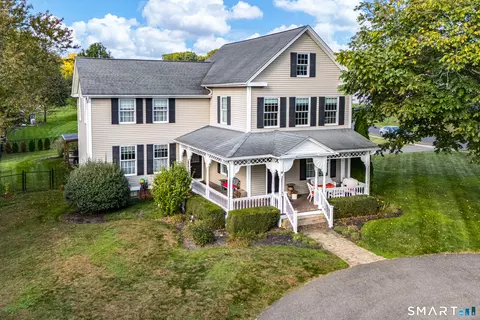 3 Murphy Dr, Rocky Hill, CT 06067