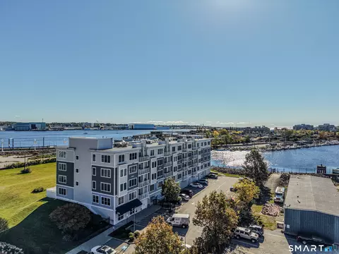 400 Bank St #205, New London, CT 06320
