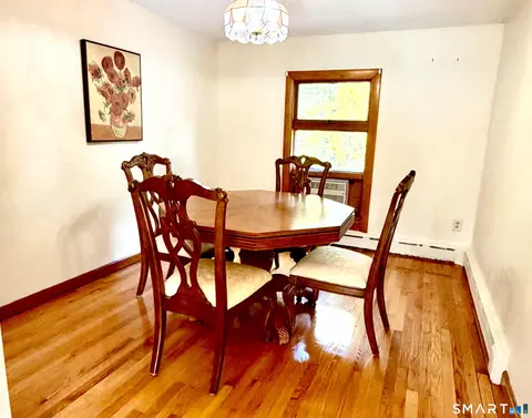 Dining - 7 June Ave S, Thompson, CT 06277 photo 1 of 1