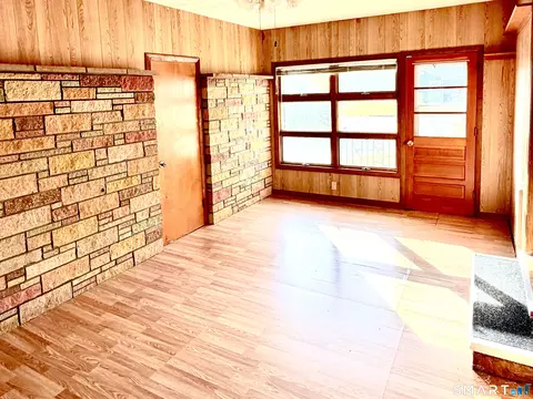 Living - 7 June Ave S, Thompson, CT 06277 photo 3 of 3