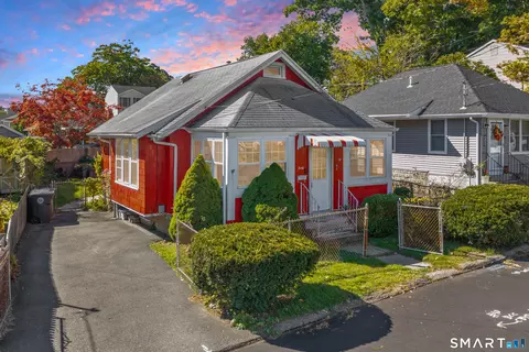40 Wildwood Ave, Milford, CT 06460