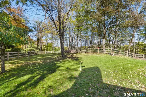 Exterior - 82 Simpaug Tpke, Redding, CT 06896 photo 8 of 9