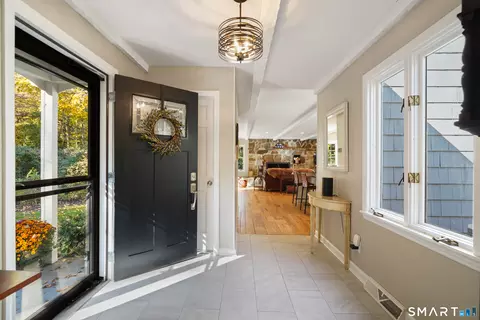 Entry Way - 82 Simpaug Tpke, Redding, CT 06896 photo 1 of 1
