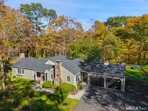 Exterior - 82 Simpaug Tpke, Redding, CT 06896 photo 1 of 9
