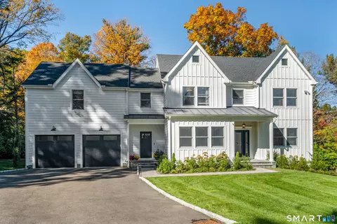 42 Woodbine Rd, Stamford, CT 06903