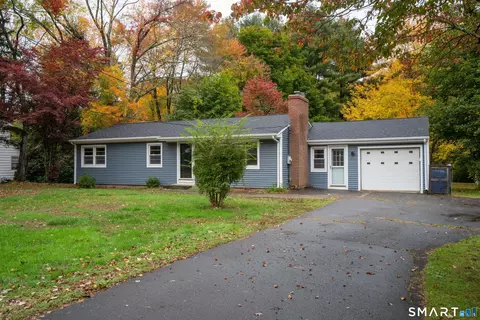 17 Girard Ave, Farmington, CT 06032
