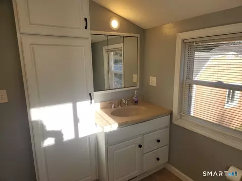 Bath - 38 Crystal Rd, Windham, CT 06256 photo 1 of 3