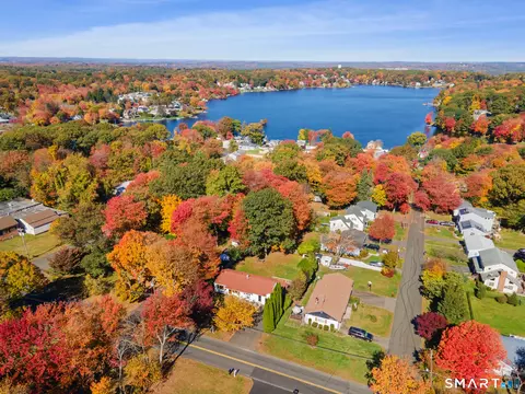 22 North St, Wolcott, CT 06716