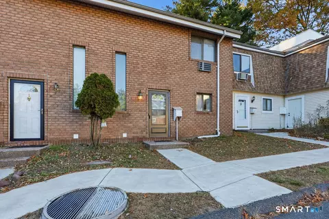 Exterior - 11 Sutton Pl #11, Bloomfield, CT 06002 photo 2 of 5