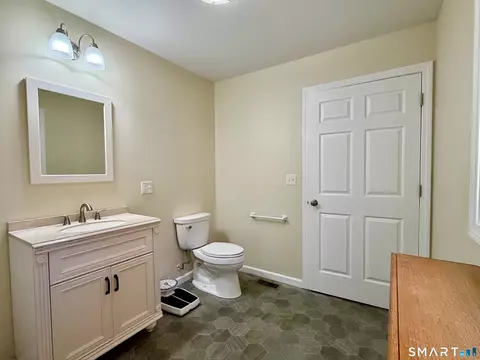 Bath - 24 Indian Hollow Rd, Windham, CT 06280 photo 2 of 6