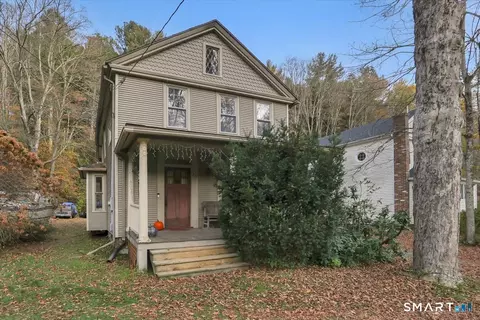 26 Powerhouse Rd, Moodus, CT 06469