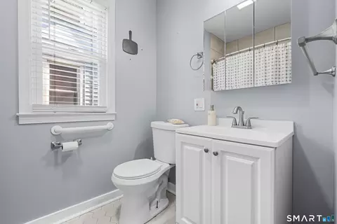 Bath - 48 Smith St, West Haven, CT 06516 photo 1 of 6