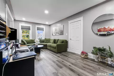 Entry Way - 48 Smith St, West Haven, CT 06516 photo 1 of 2