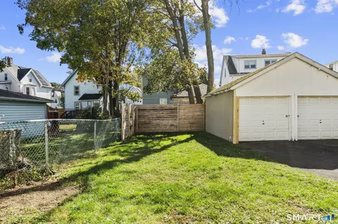 Exterior - 48 Smith St, West Haven, CT 06516 photo 7 of 9