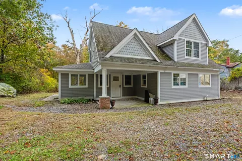 366 N Stonington Rd, Stonington, CT 06378