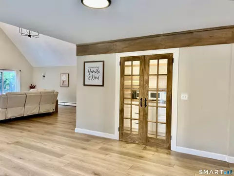 Entry Way - Undisclosed, Plainfield, CT 06374 photo 2 of 5