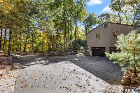 Exterior - 34 Dorethy Rd, Redding, CT 06896 photo 9 of 12