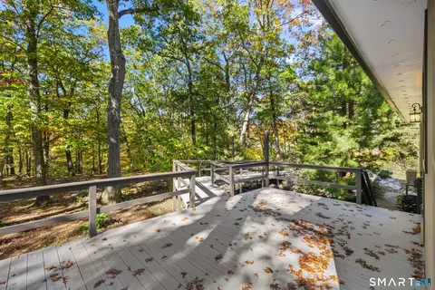 Exterior - 34 Dorethy Rd, Redding, CT 06896 photo 5 of 12